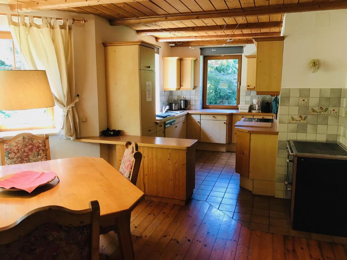 Georgihof Im Park Apartment Unterburg am Klopeiner See ภายนอก รูปภาพ