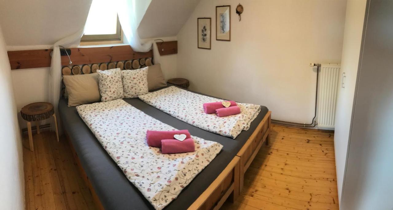 Georgihof Im Park Apartment Unterburg am Klopeiner See ภายนอก รูปภาพ