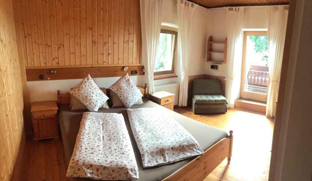 Georgihof Im Park Apartment Unterburg am Klopeiner See ภายนอก รูปภาพ